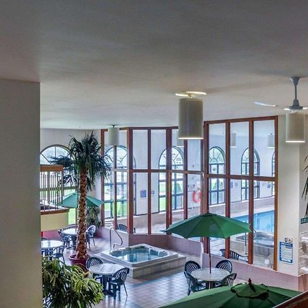 Rodeway Inn Columbia Mall Loop Гранд-Форкс Экстерьер фото
