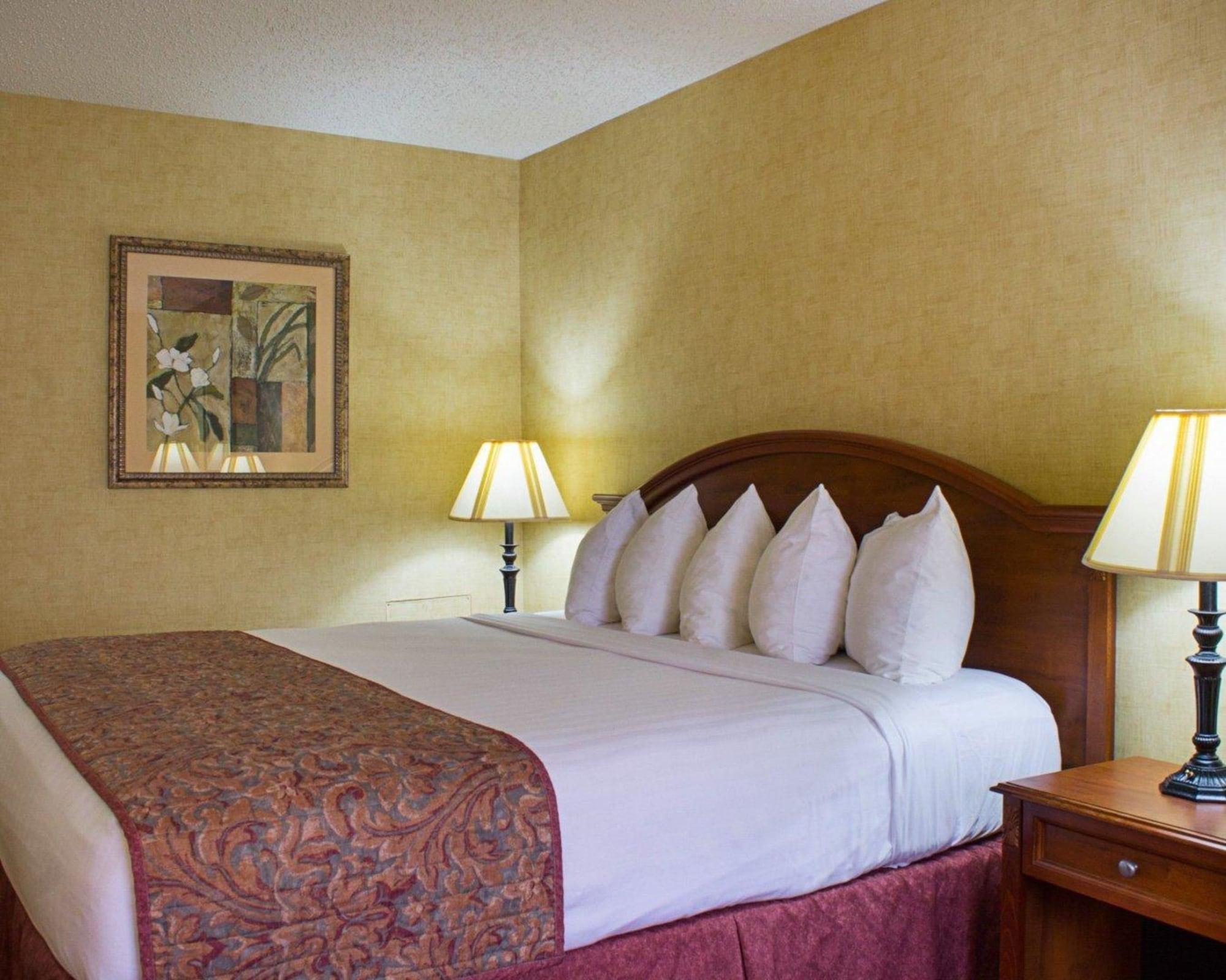 Rodeway Inn Columbia Mall Loop Гранд-Форкс Экстерьер фото