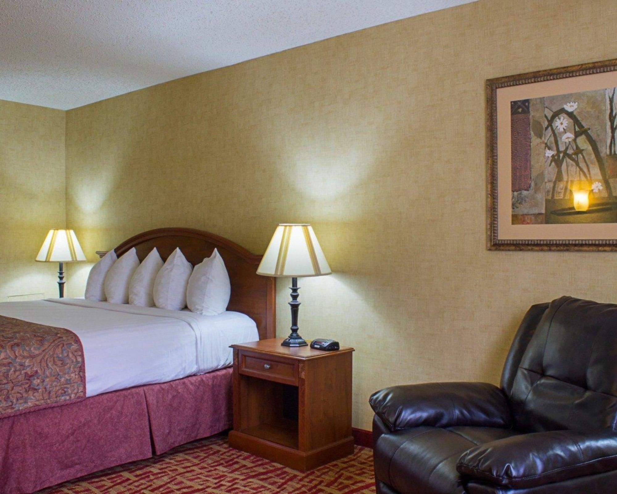 Rodeway Inn Columbia Mall Loop Гранд-Форкс Экстерьер фото