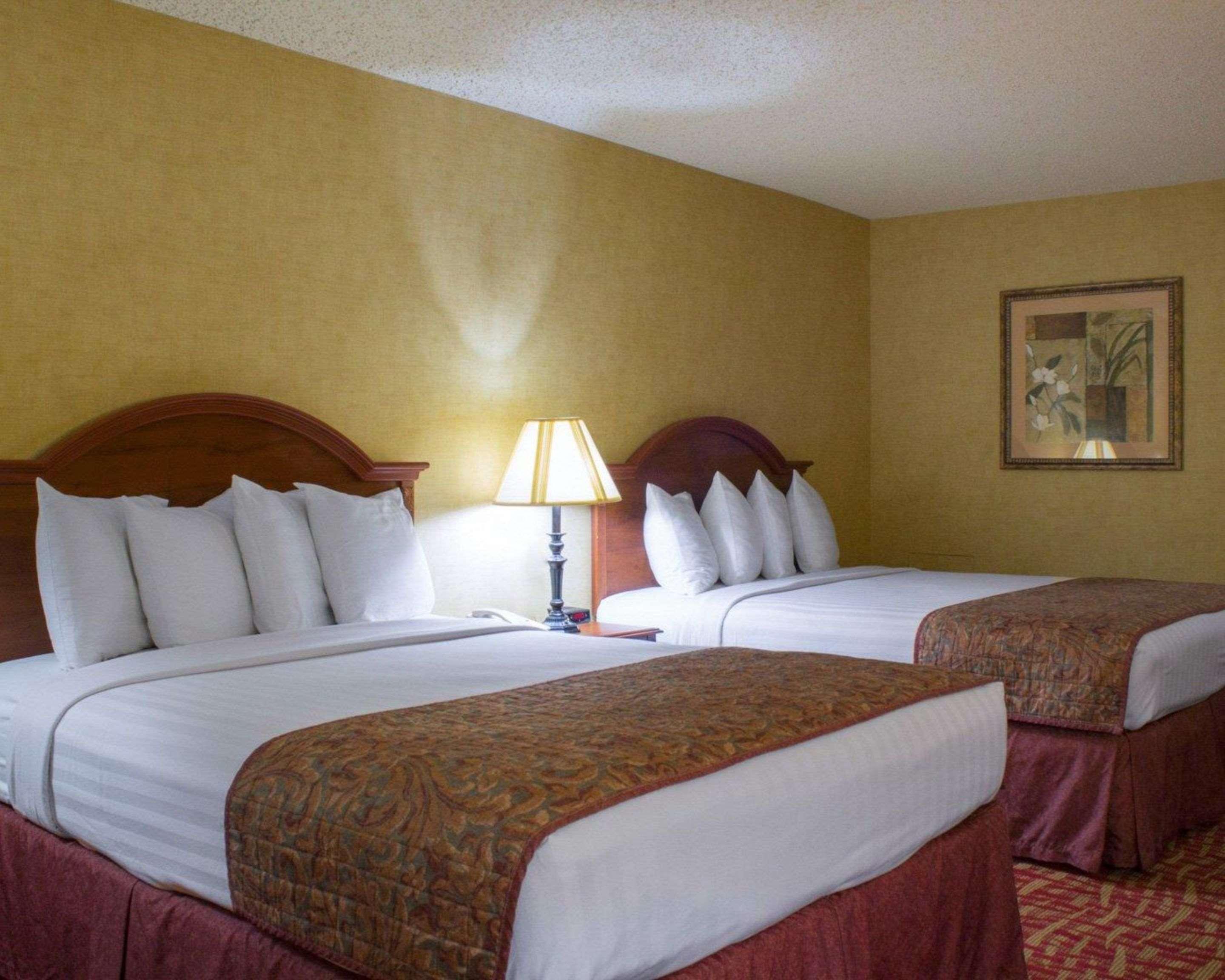 Rodeway Inn Columbia Mall Loop Гранд-Форкс Экстерьер фото