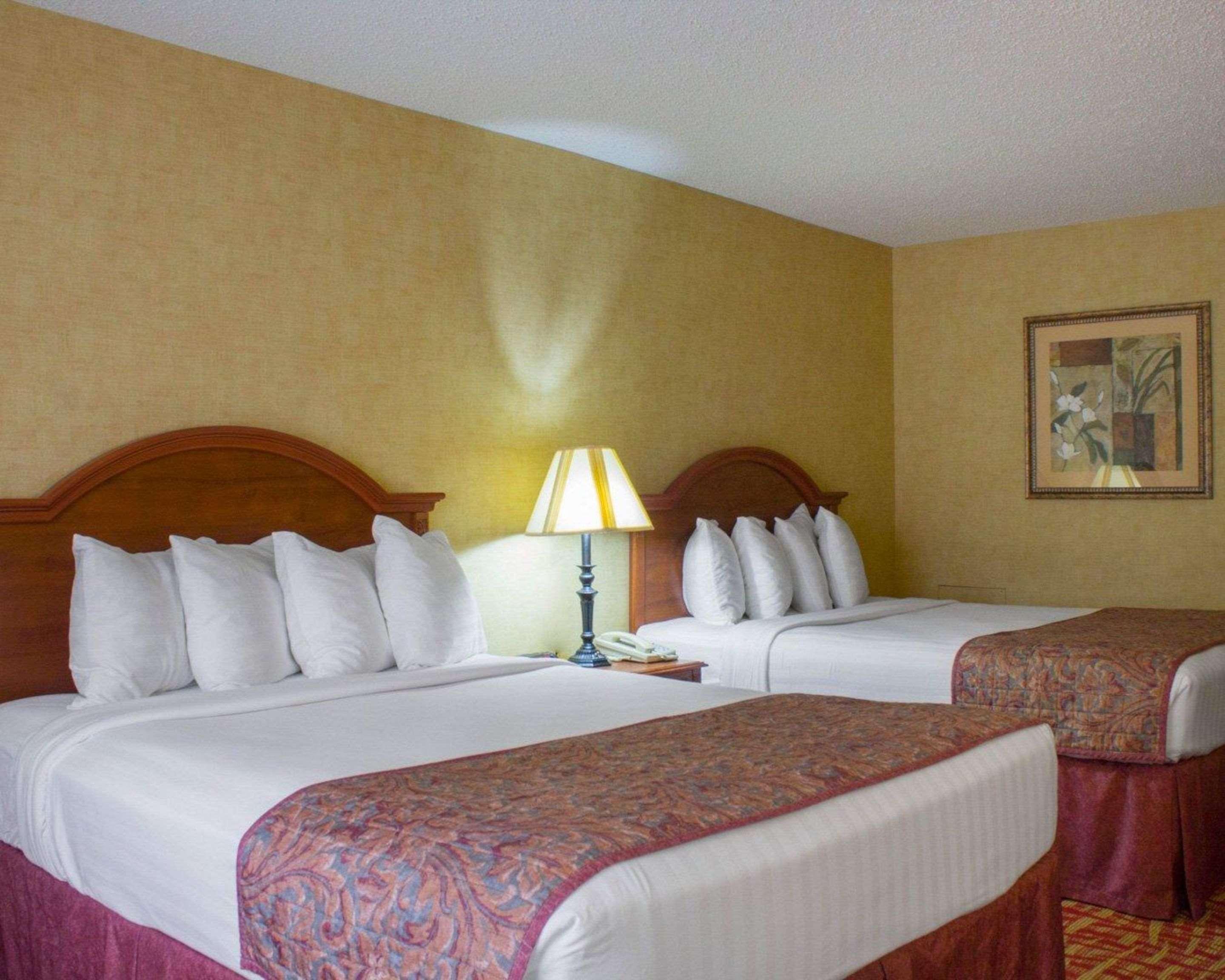 Rodeway Inn Columbia Mall Loop Гранд-Форкс Экстерьер фото