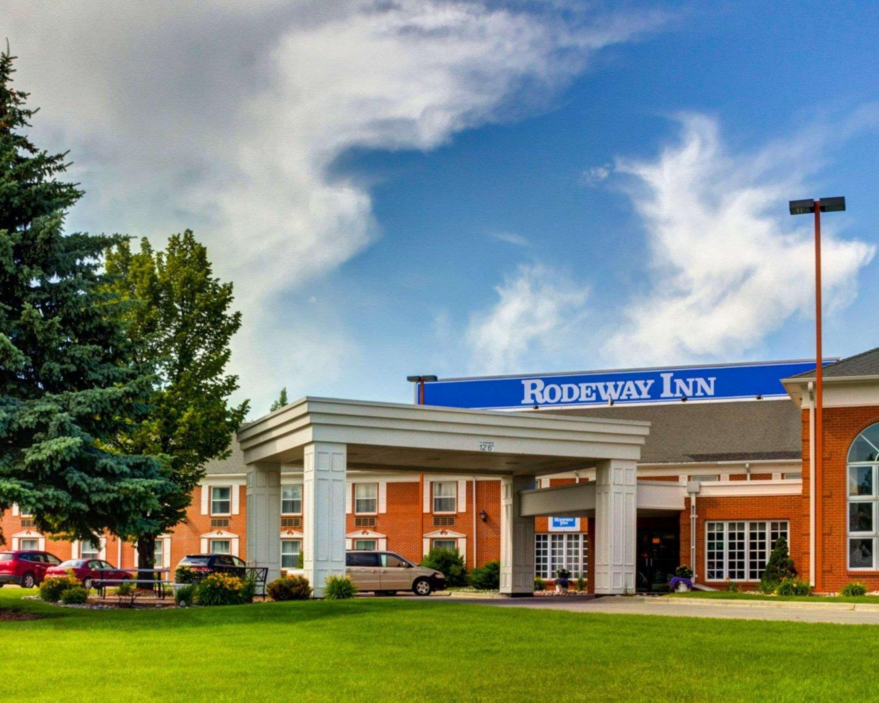 Rodeway Inn Columbia Mall Loop Гранд-Форкс Экстерьер фото
