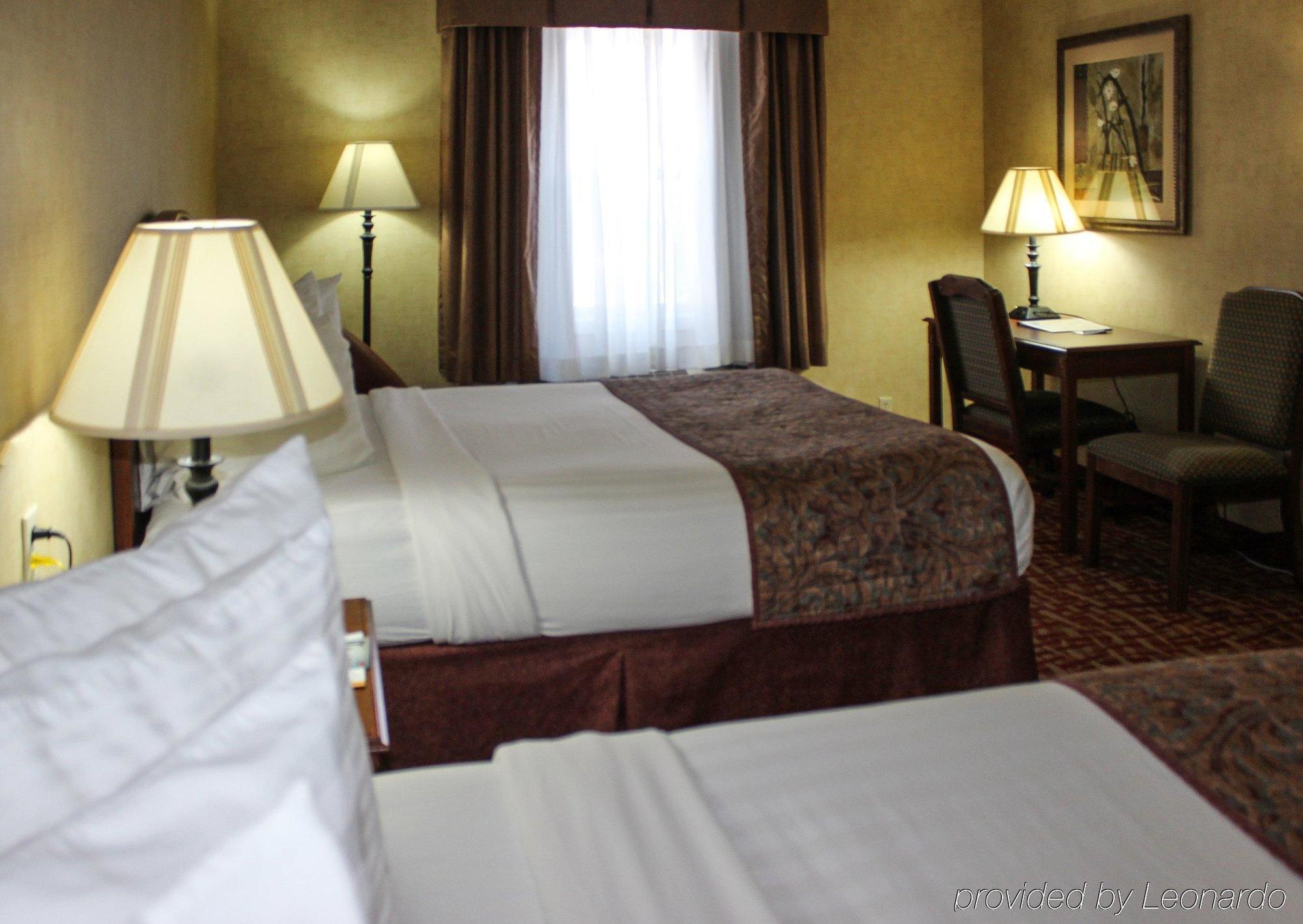 Rodeway Inn Columbia Mall Loop Гранд-Форкс Экстерьер фото