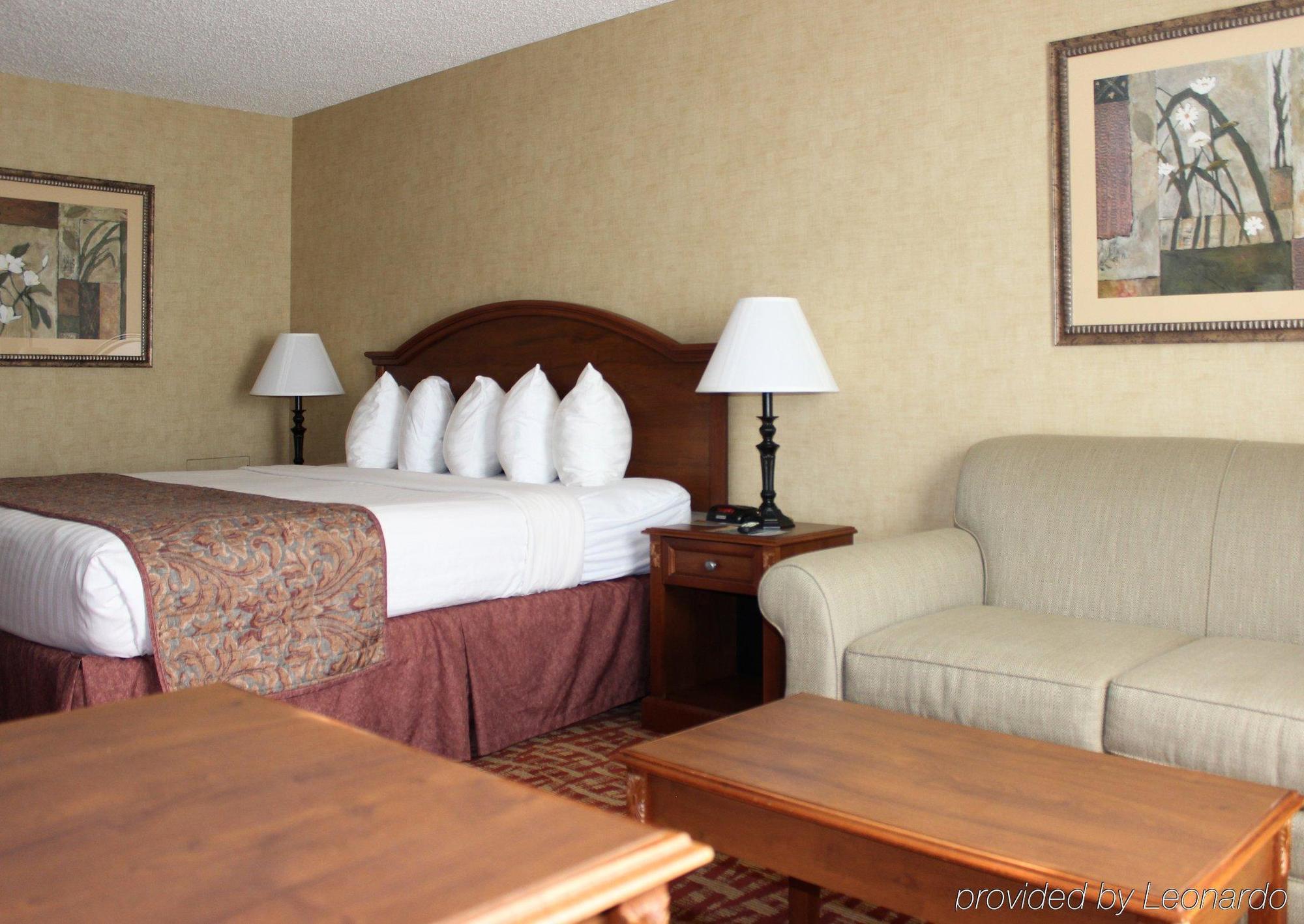 Rodeway Inn Columbia Mall Loop Гранд-Форкс Экстерьер фото
