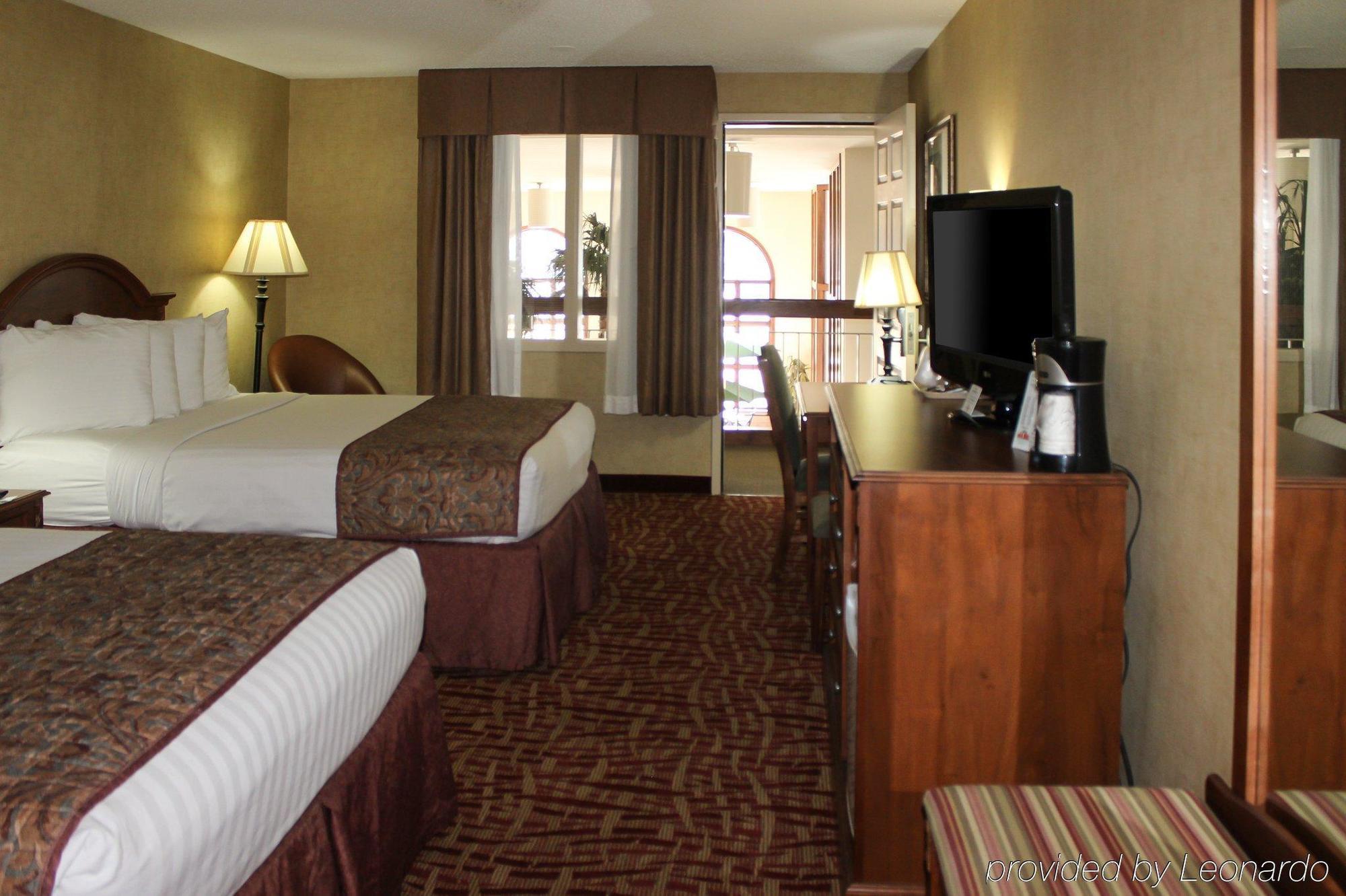 Rodeway Inn Columbia Mall Loop Гранд-Форкс Экстерьер фото
